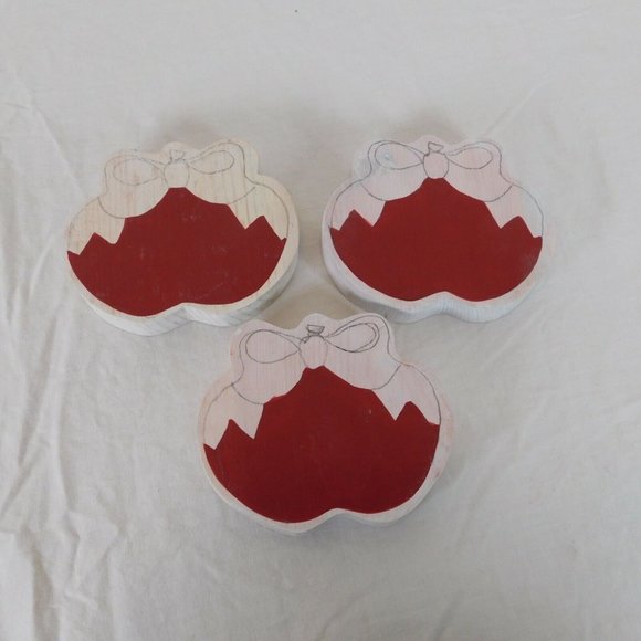 Unbranded Other - Wood Ornaments Lot of 3 Partially Painted Red Bow Crafts 3.5" x 4.5" x .75"